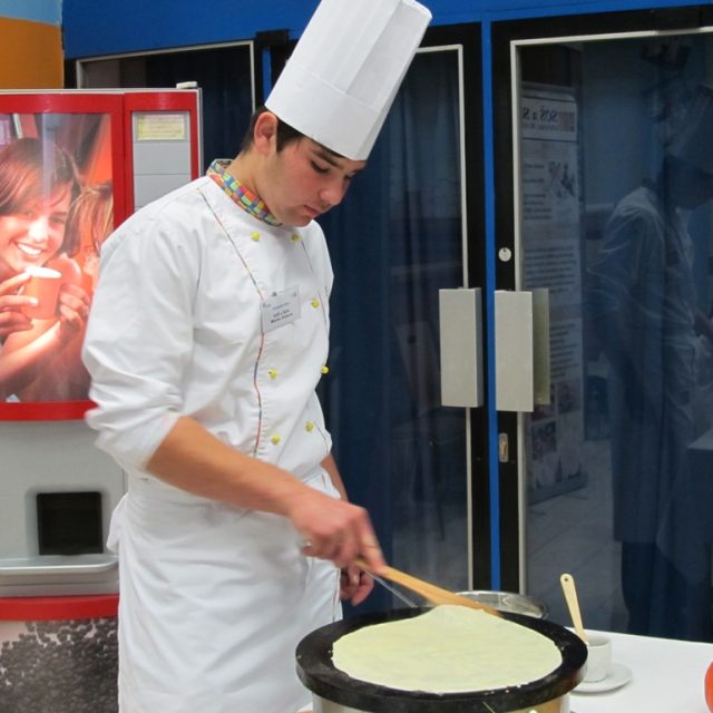 Praktické ukázky kuchařského učiliště - palačinky | foto: Michal Trnka