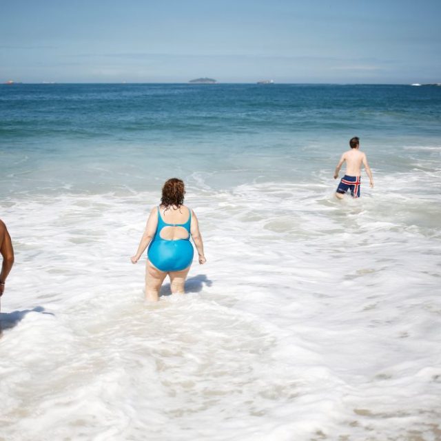 Turisté u moře | foto: Reuters