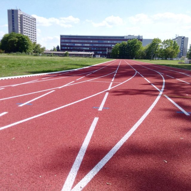 V Hradci Králové vzniká nejmodernější sportovní a výcvikové zázemí Hasičského záchranného sboru v Česku | foto: Zdeněk Zuntych