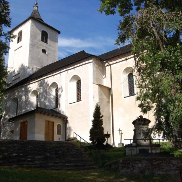 Celkový pohled na kostel od jihovýchodu | foto: Pavel Klimeš