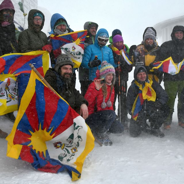 Tibetská vlajka na Sněžce v roce 2019 | foto: Josef Kalenský