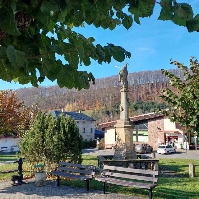 Na machovském náměstíčku  (dříve Na Městečku) | foto: Vladislava Wildová,  Český rozhlas