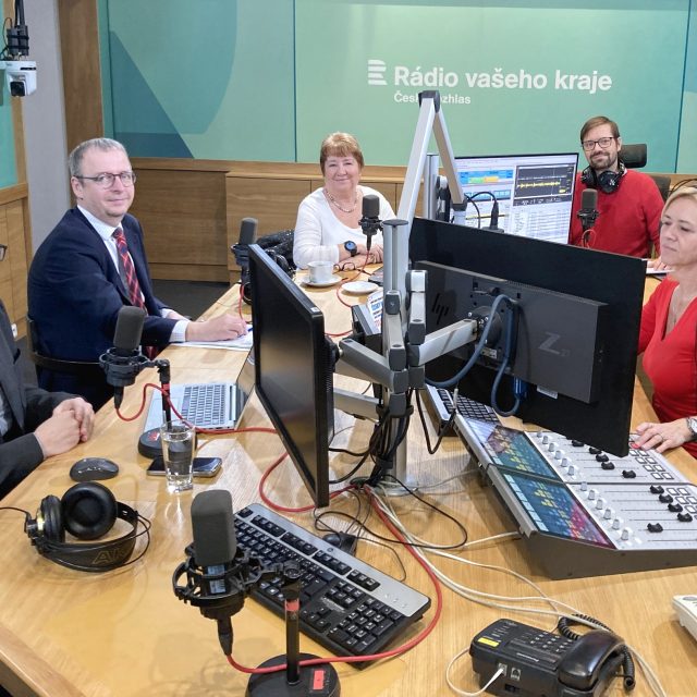 Tomáš Horyna,  Petr Valdman a Iva Merhautová | foto: Jana Myslivečková,  Český rozhlas