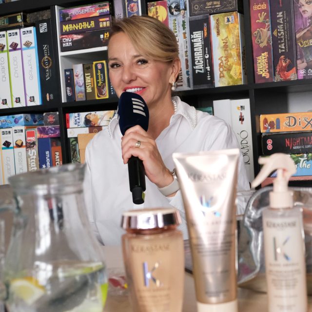 Petra Korelová Koppová v rozhlasové kavárně | foto: Milan Baják,  Český rozhlas