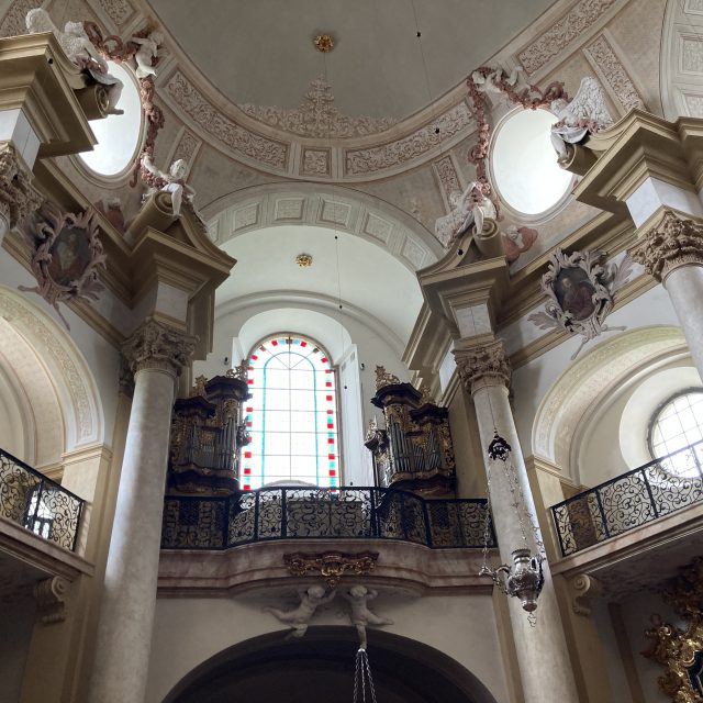 Varhany v kostele Nejsvětější Trojice v Kuksu | foto: Romana Joudalová,  Český rozhlas