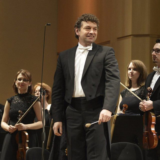 Filharmonii Hradec Králové do nové sezóny s novým šéfdirigentem Kasparem Zehnderem | foto: Patrick Marek