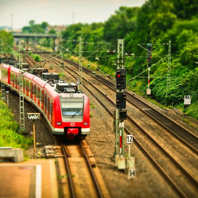 Vlaky a železnice mají určitě budoucnost  (ilustrační foto) | foto: Fotobanka Pixabay