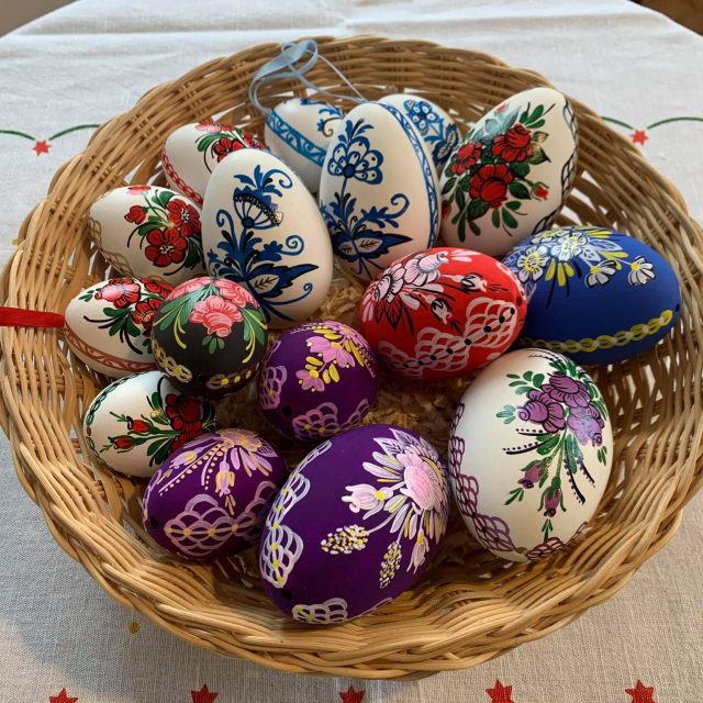 Hana Váňová je autorkou nádherných kraslic,  které se ani nedají popsat | foto: Jana Házová,  Český rozhlas