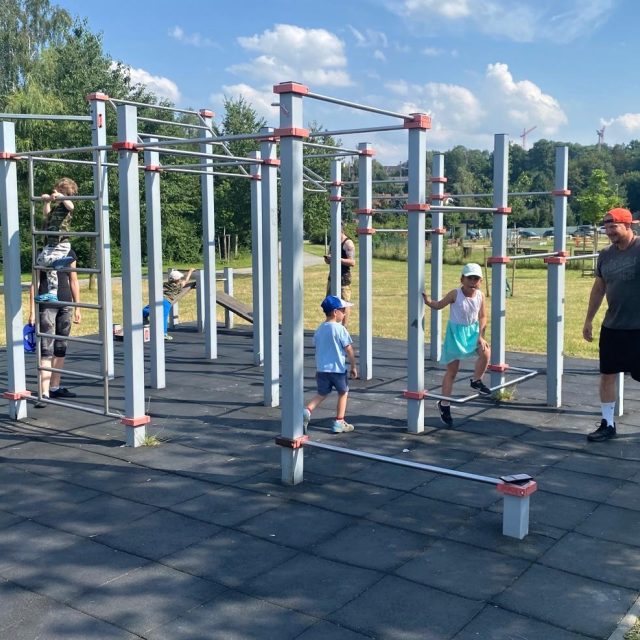 Workoutové hřiště  (ilustrační foto) | foto: Tomáš Kolátor,  Český rozhlas