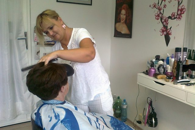 kadeřnice,  úprava účesu | foto: Eva Odstrčilová
