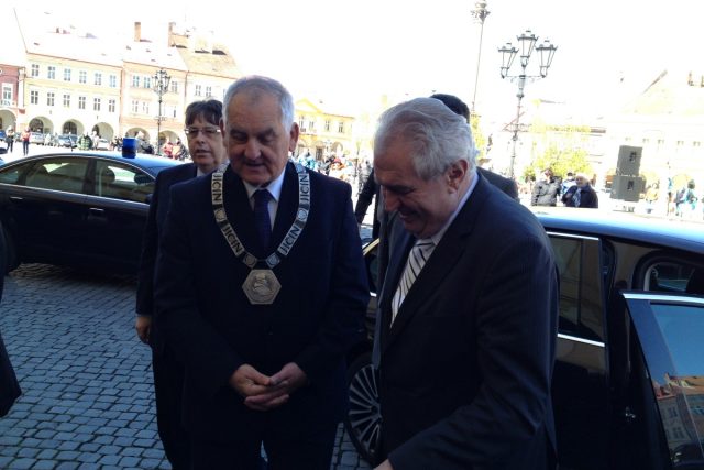 Prezident Miloš Zeman přijel do Jičína | foto: Jiří Fremoth