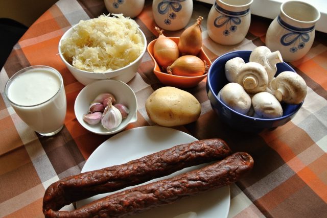 Ingredience na valašskou kyselicu | foto: Naďa Čvančarová,  Český rozhlas