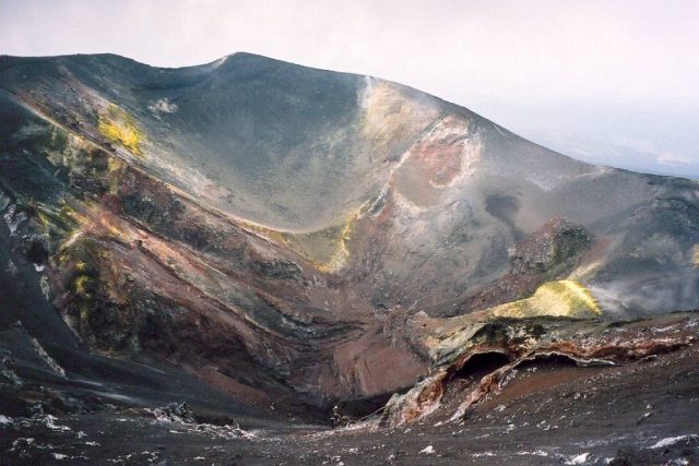 Kráter Etny | foto:  volné dílo