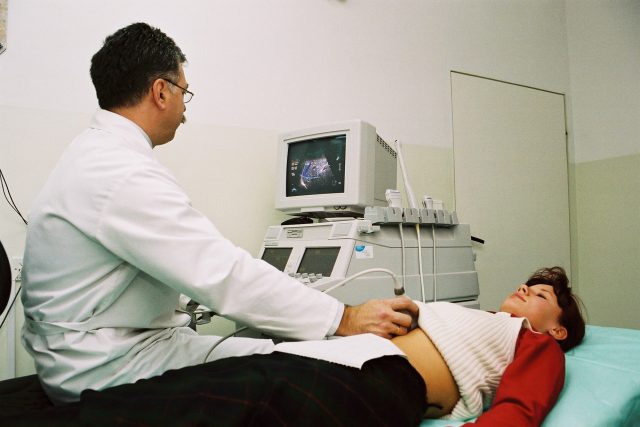 Vyšetření ultrazvukem. Ilustrační foto | foto: Fotobanka  Stock Exchange,   tkobosz