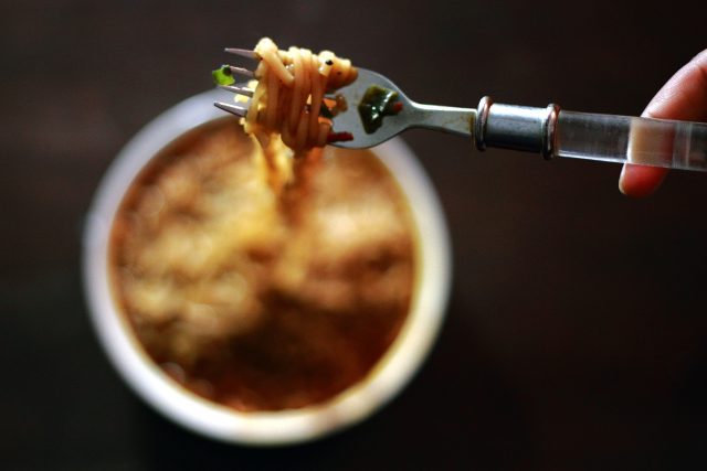 špagety,  nudle,  vidlička | foto: licence Creative Commons Atribution-NonCommecial-NoDerivs 2.0 Generic,  Harsh Patel