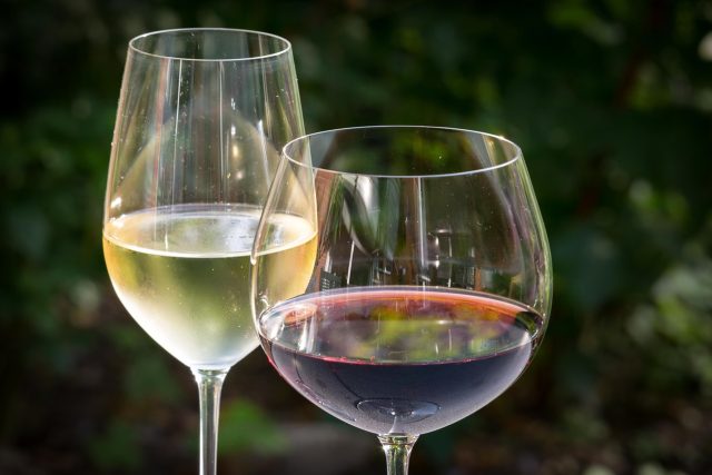 Víno je umělecké dílo v podobě nápoje,  usmívá se vinař Radek Žouželka  (ilustrační foto) | foto: Fotobanka Pixabay