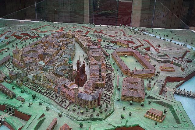 Snímek modelu pevnosti,  který zhotovil na počátku 20. století František Žaloudek | foto:  Muzeum východních Čech v Hradci Králové