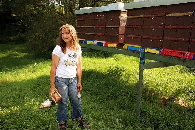 Simona Adamcová,  držitelka titulu Živnostník roku 2015 | foto: Včelí farma Rokytník