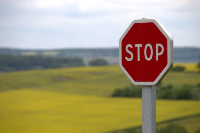 Stop | foto: CC0 Public domain,  Fotobanka Pixabay