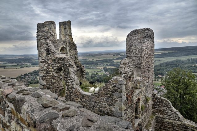 Gotický hrad byl vystavěn zřejmě na konci 13. století | foto: Jiřina Šmídová,  Český rozhlas