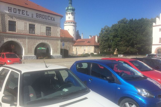 V Novém Městě nad Metují se začíná platit za parkování v centru města | foto: Jiří Fremuth,  Český rozhlas