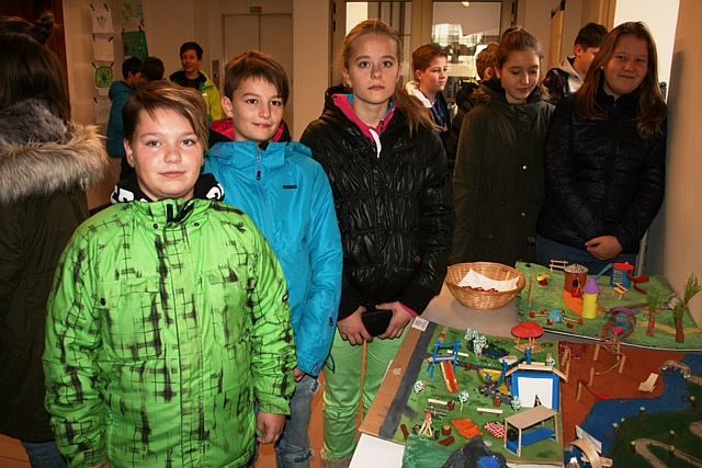 Děti ze čtyř základních škol navrhly podobu odpočinkové zóny Cidlina v Jičíně | foto: Magdalena Doležalová