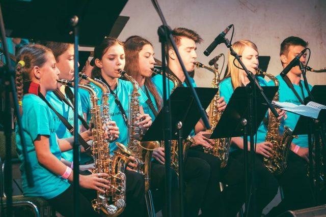 Týniště nad Orlicí je líheň našeho jazzu a swingu | foto: Mladý týnišťský big band