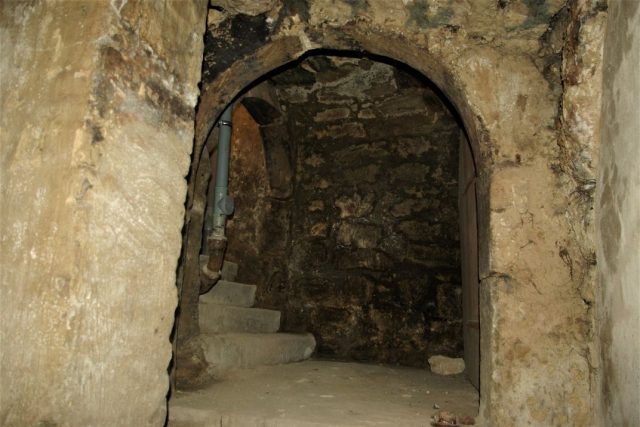 V Jičíně chtějí otevřít rozsáhlé podzemí pod historickým domem | foto: Vladislava Wildová,  Český rozhlas