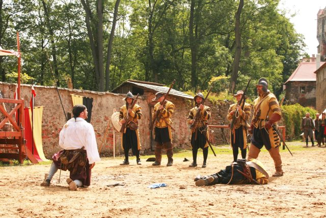 Skupina historického šermu Corporal slaví své 30. narozeniny | foto: archiv Skupiny historického šermu Corporal