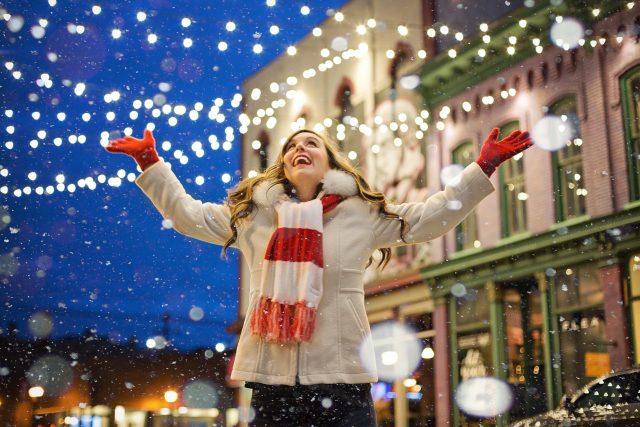 Český rozhlas Hradec Králové přeje všem posluchačům a příznivcům krásné a klidné prožití letošních vánočních svátků a úspěšný vstup do nového roku 2022 | foto: Fotobanka Pixabay