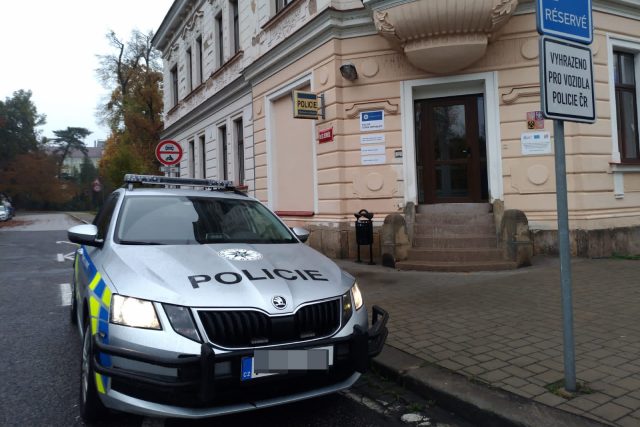 Nově vzniklé dálniční oddělení začíná v těchto dnech fungovat v Jaroměři | foto: Policie České republiky
