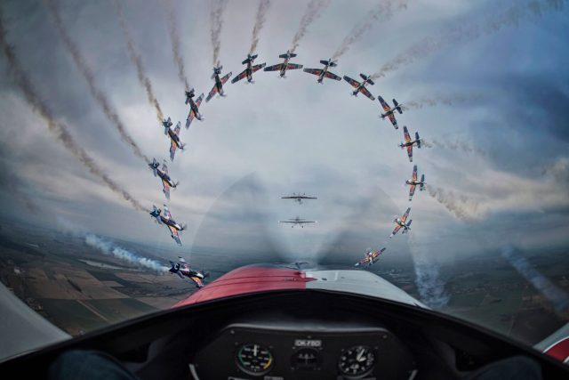 The Flying Bulls Aerobatics Team | foto: Dan Vojtěch