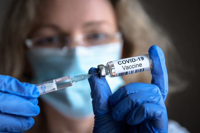 Očkování proti koronaviru | foto: Shutterstock