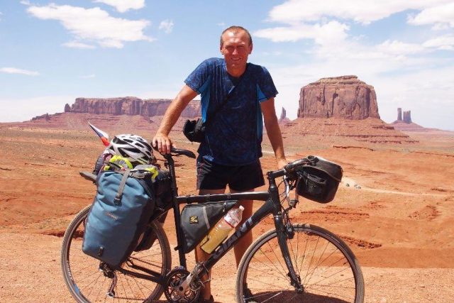 Radek Hroch projel na kole Spojené státy americké z východního na západní pobřeží | foto: Radek Hroch