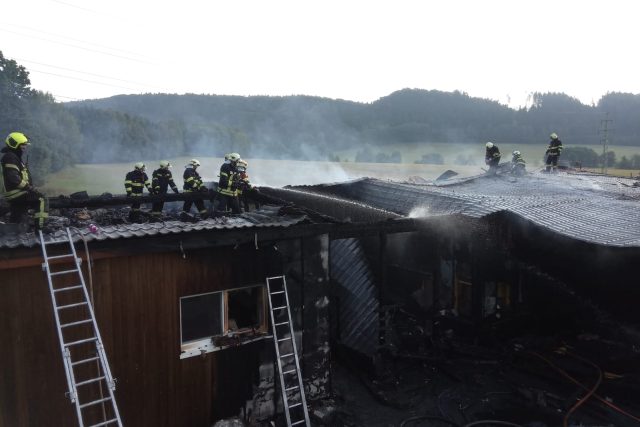 Požár dřevostavby v Trutnově způsobil škodu asi 5 milionů korun | foto: HZS Královéhradeckého kraje