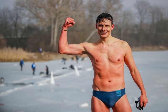 David Vencl překonal světový rekord a pod ledem uplaval 81 metrů | foto: Profimedia
