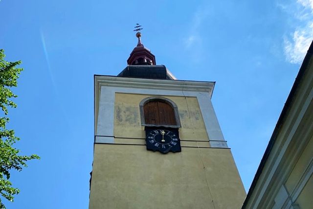 Kostelní věž v České Skalici bude mít nové okenice | foto: Jana Házová,  Český rozhlas,  Český rozhlas