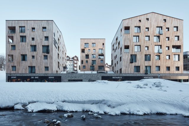 Aparthotel Sv. Vavřinec v Peci pod Sněžkou | foto: Boys Play Nice,  ov architekti  (ov-a)
