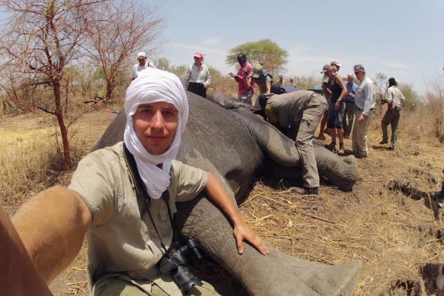 Arthur Sniegon pomáhá zachránit slony.ve střední Africe | foto: Save Elephants,  z. s.
