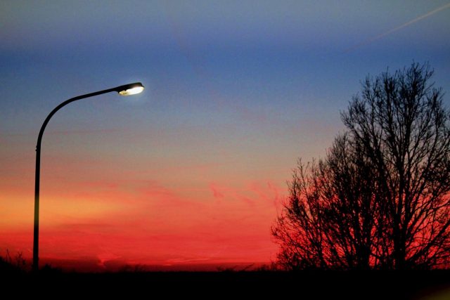 Meziměstí na Broumovsku zavedlo systém chytrého veřejného osvětlení  (ilustrační foto) | foto: Fotobanka Pixabay