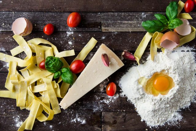Co by byla italská kuchyně bez chuti pravého parmazánu? | foto: Fotobanka PxHere  (CC0 Public Domain)