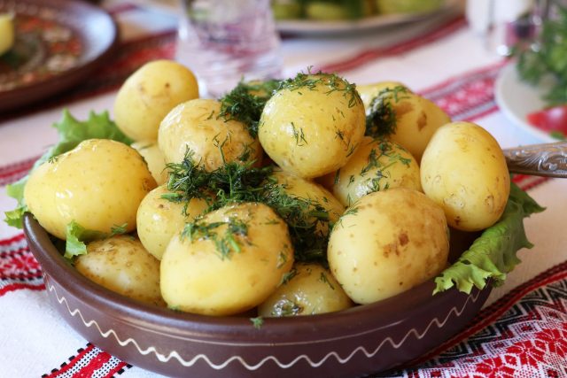 Náš oblíbený recept na nové brambory!  (ilustrační foto)  | foto: Fotobanka Pixabay