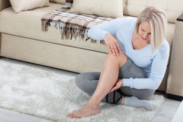 Bolest nohou při chůzi může být známkou rozšířené sklerózy tepen  (ilustrační foto) | foto: Shutterstock