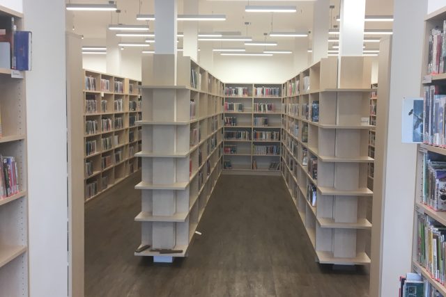 V Rychnově nad Kněžnou je otevřena nová knihovna za zhruba 95 milionů korun | foto: Vojtěch Krátký