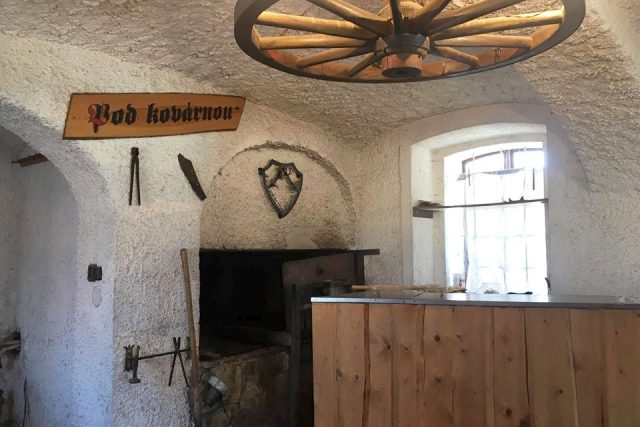 Ve staré kovárně ze 17. století vzniká v Králově Lhotě nové kulturní centrum | foto: Jana Házová,  Český rozhlas