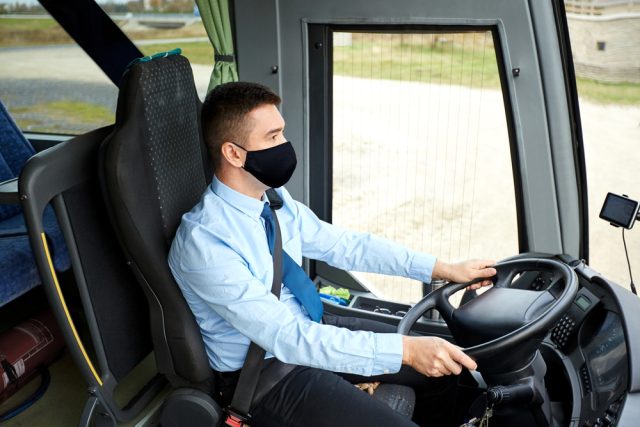 V některých dopravních společnostech ubývá řidičů kvůli nemocnosti  (ilustrační foto) | foto: Shutterstock