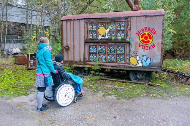 Černobyl na kolečkách. Honza Dušek si přes handicap roztroušené sklerózy splnil další životní sen | foto: Jiří Kalát