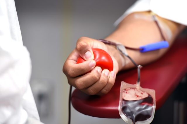 Některé nemocnice se snaží přilákat ještě před začátkem prázdnin dárce krve  (ilustrační foto) | foto: Pixabay,  Licence Pixabay