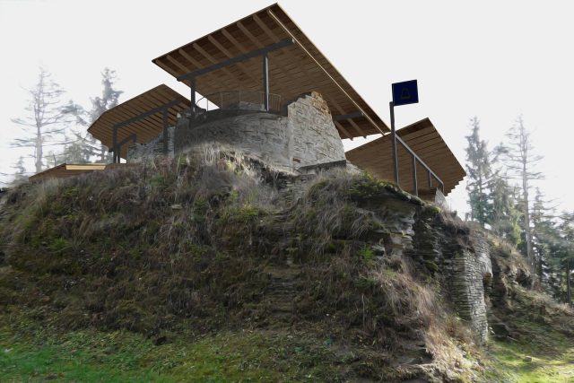 Vizualizace obnovy zříceniny hradu Vízmburk na Trutnovsku | foto: Jaroslav Balcar