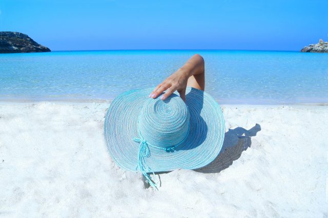 Na dovolenou je určitě dobré se připojistit  (ilustrační foto) | foto: Fotobanka Pixabay